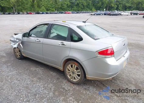 2010 Ford Focus Sel z USA, uszkodzony, nr VIN 1FAHP3HN0AW135807